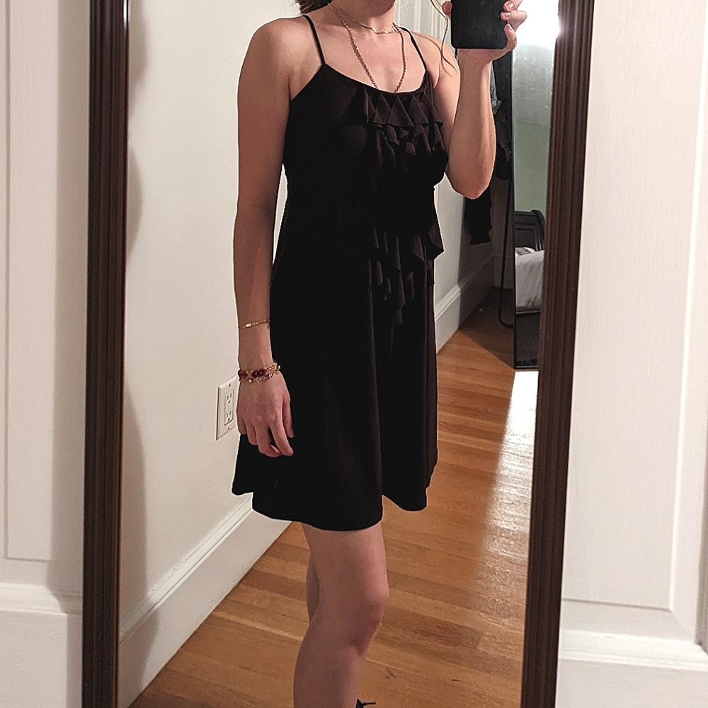 Ruffled brown stretchy dress